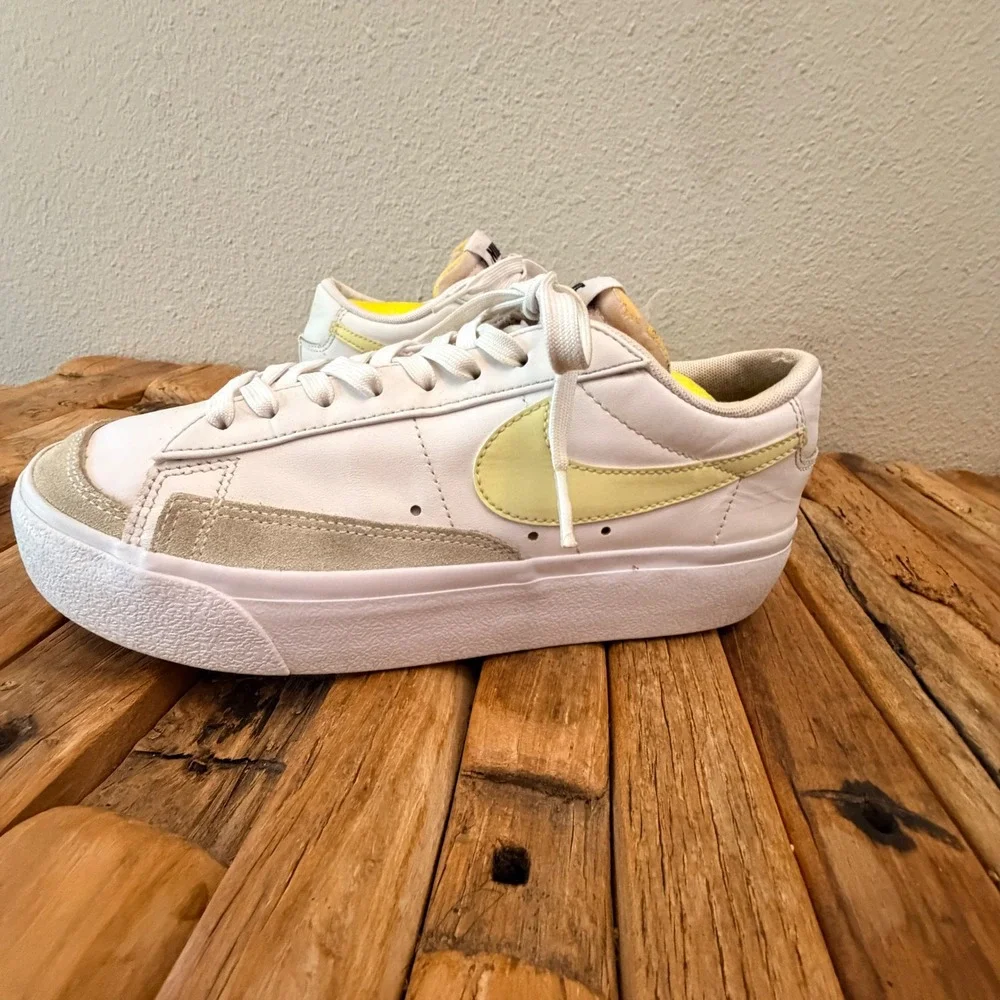 Nike Blazer Low Platform White Lemon Venom Womens Sneakers DJ0292-115 Size 8.5
